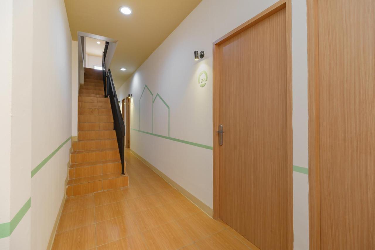 Reddoorz @ Taman Royal Tangerang Hotel Ngoại thất bức ảnh