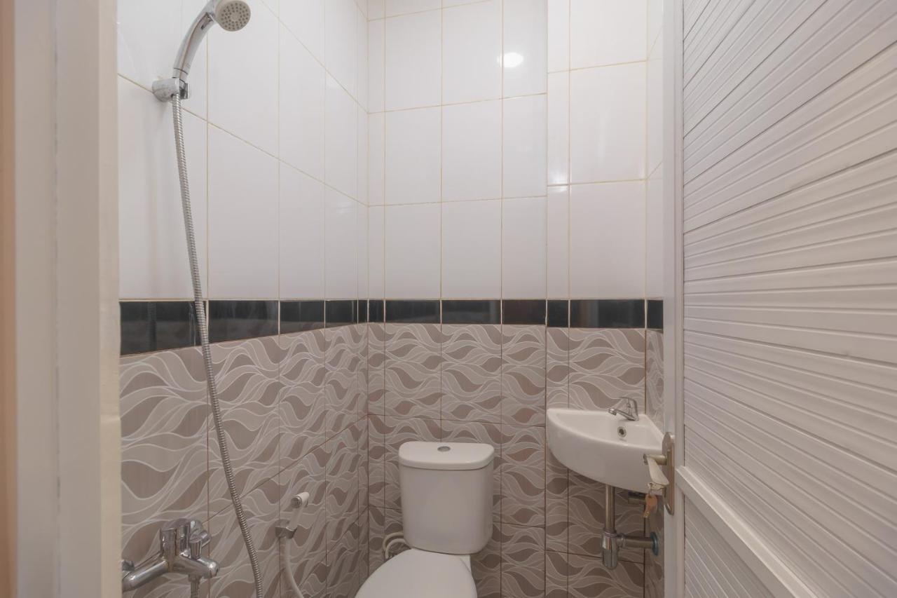 Reddoorz @ Taman Royal Tangerang Hotel Ngoại thất bức ảnh