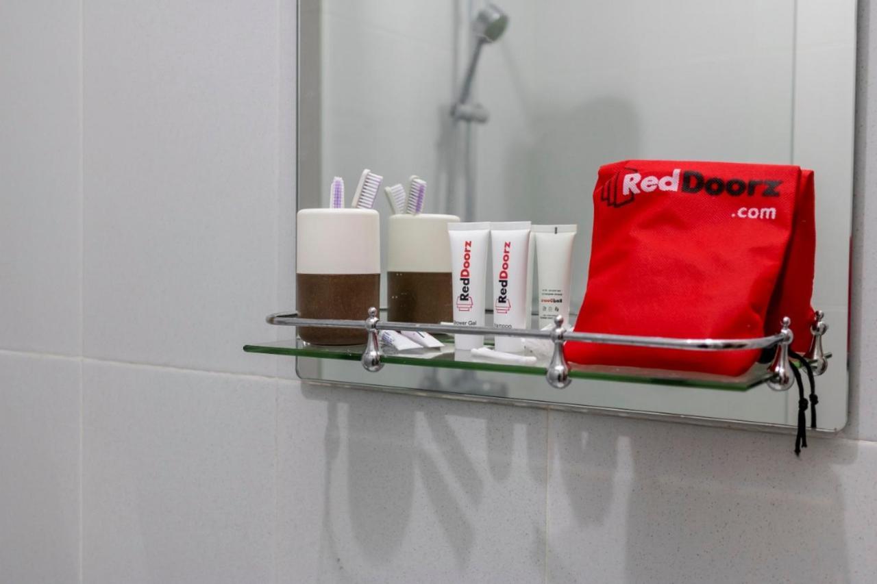Reddoorz @ Taman Royal Tangerang Hotel Ngoại thất bức ảnh