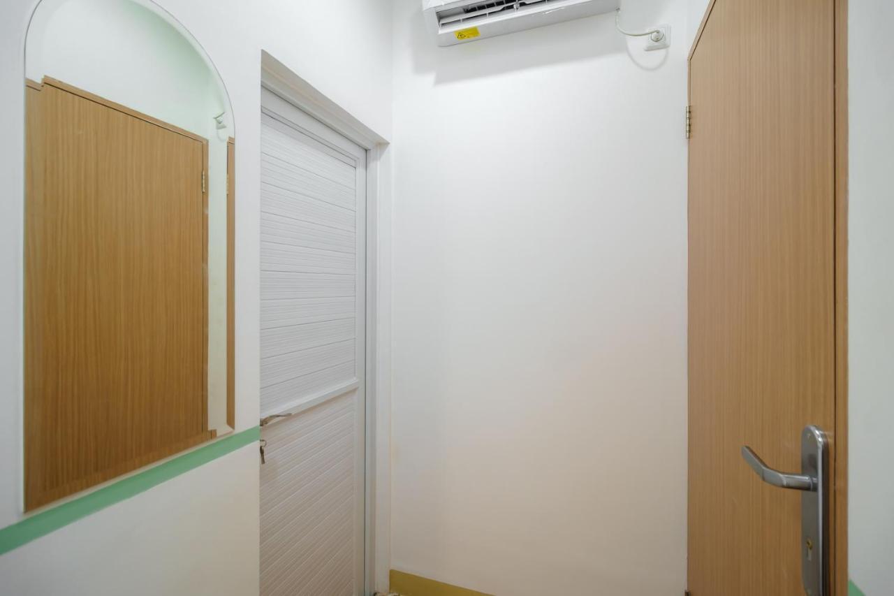 Reddoorz @ Taman Royal Tangerang Hotel Ngoại thất bức ảnh